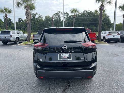 Used 2024 Nissan Rogue SV FWD image 9