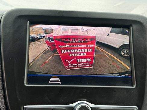 Used 2021 Chevrolet Equinox LT image 38