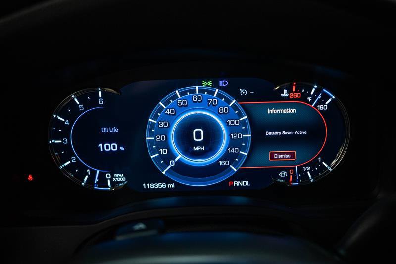 Used 2018 Cadillac Escalade Premium Luxury AWD/4WD image 19