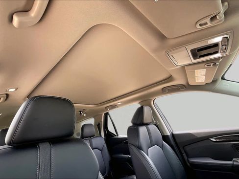 Used 2023 Honda Pilot Touring image 13