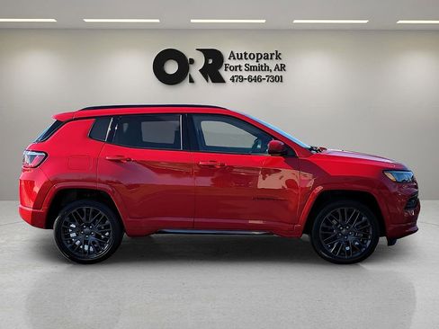 Used 2023 Jeep Compass Limited image 6