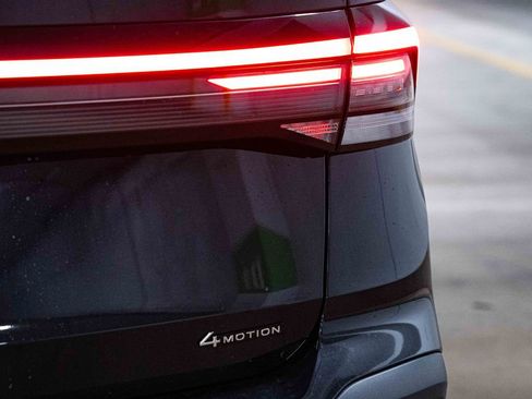 New 2026 Volkswagen Taos SE AWD/4WD image 5