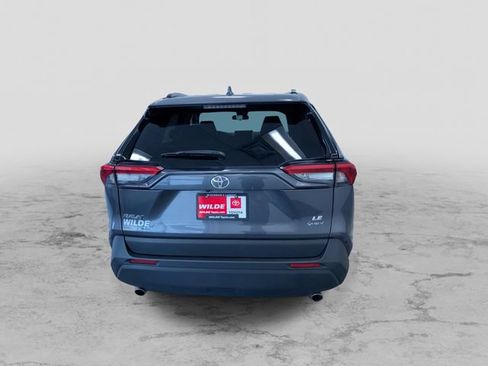 Used 2025 Toyota RAV4 LE AWD/4WD image 9