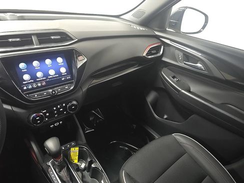 Used 2023 Chevrolet TrailBlazer RS w/ Convenience Package AWD/4WD image 25