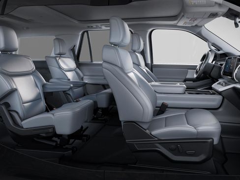 New 2025 Ford Expedition Active image 49