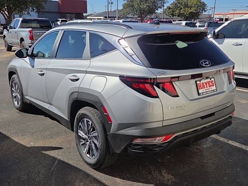 Used 2024 Hyundai Tucson Blue image 2
