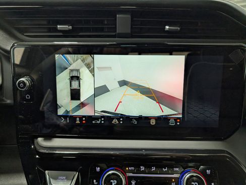 Used 2025 GMC Sierra 2500 AT4X w/ Snow Plow Prep/Camper Package image 31