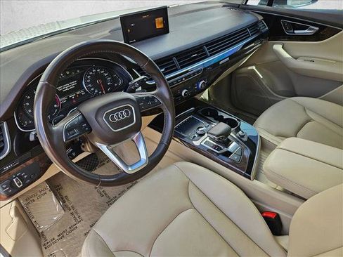 Used 2019 Audi Q7 3.0T Premium w/ Convenience Package AWD/4WD image 12