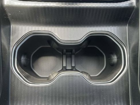 New 2025 Jeep Grand Cherokee L Laredo image 18