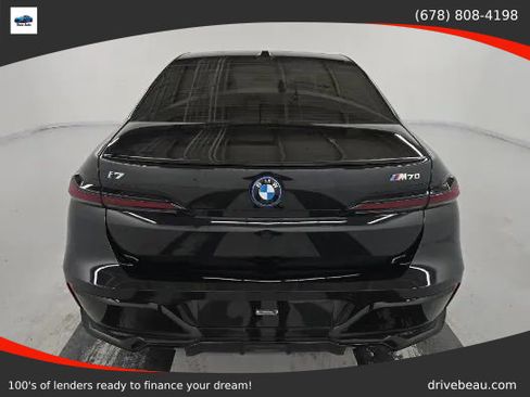 Used 2025 BMW i7 xDrive60 image 4