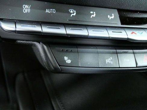 Used 2021 Cadillac XT4 Premium Luxury w/ Enhanced Visibility Package AWD/4WD image 21