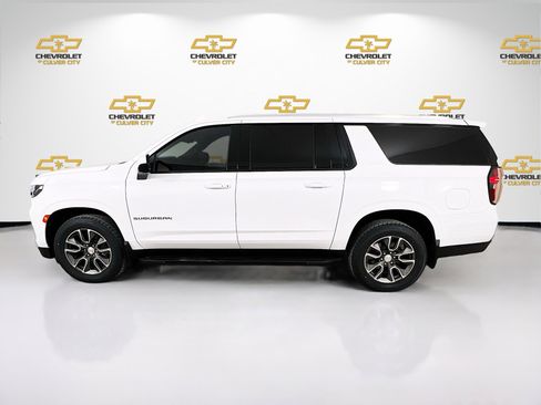 Used 2022 Chevrolet Suburban LS w/ Driver Alert Package image 4