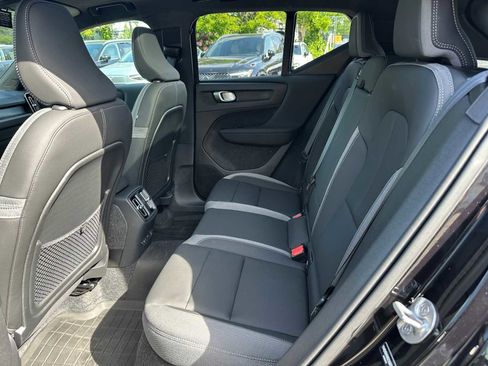 Used 2025 Volvo EX40 Plus w/ Climate Package RWD image 15
