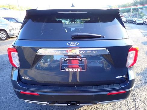 Certified 2022 Ford Explorer XLT w/ Equipment Group 202A image 7