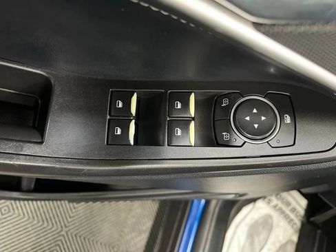 Used 2020 Ford Explorer XLT w/ Equipment Group 202A AWD/4WD image 23
