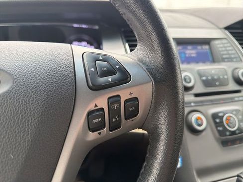 Used 2018 Ford Taurus SEL image 40