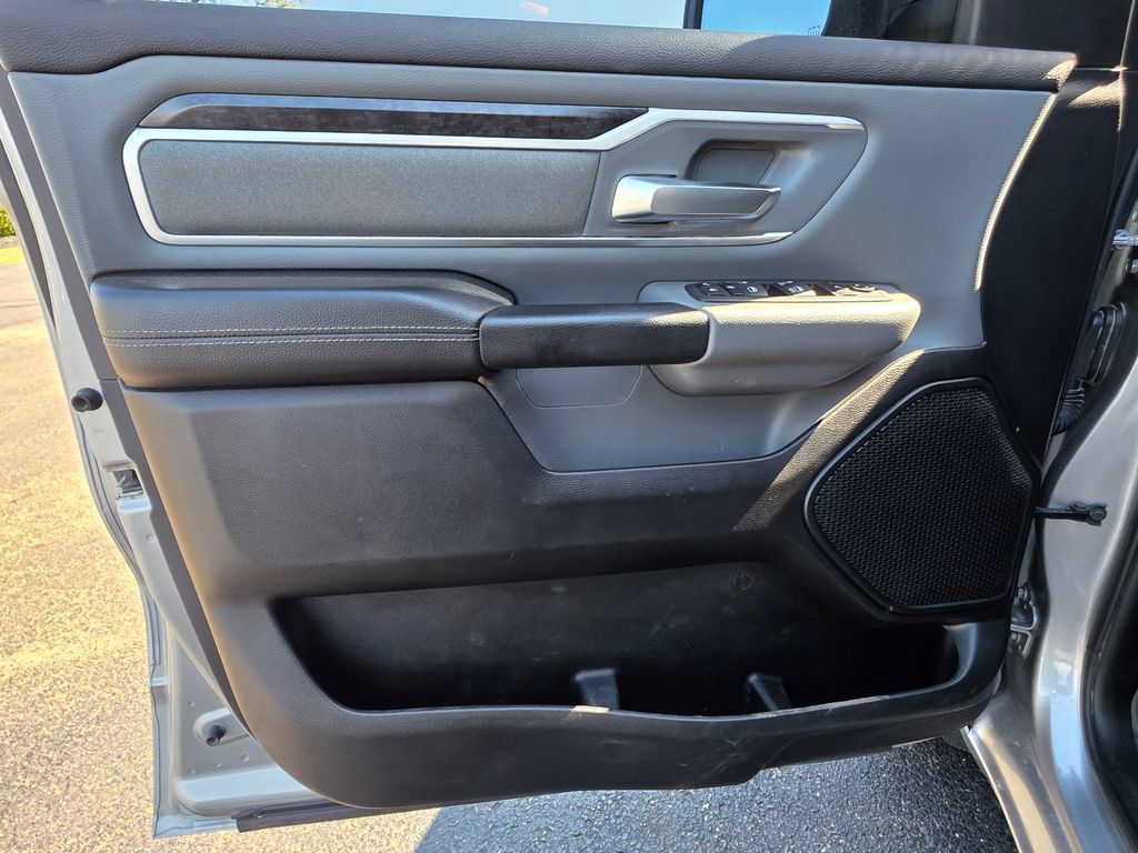 Used 2023 RAM 1500 Lone Star AWD/4WD image 13