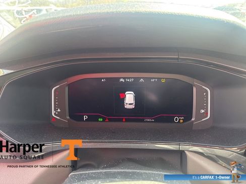 Used 2023 Volkswagen Taos SEL image 15