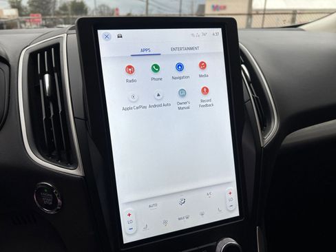 Used 2024 Ford Edge SEL image 20