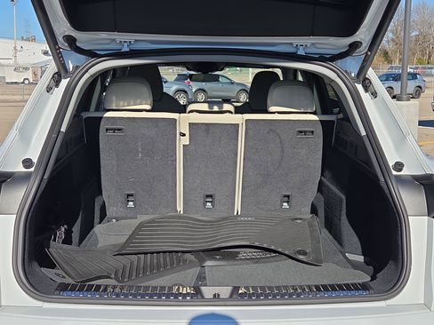 Used 2025 Audi Q5 Premium Plus w/ Premium Plus image 8