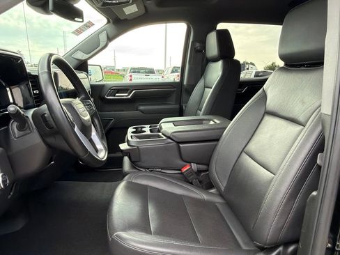 Used 2025 GMC Sierra 1500 SLT AWD/4WD image 22