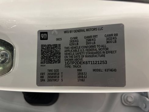 Certified 2026 GMC Canyon AT4 AWD/4WD image 28
