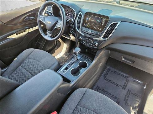Used 2022 Chevrolet Equinox LT image 25