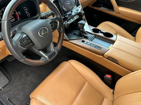 Certified 2024 Lexus LX 600 4WD w/ Luxury Package image 11