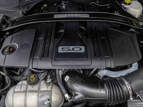 Used 2022 Ford Mustang GT Premium image 30