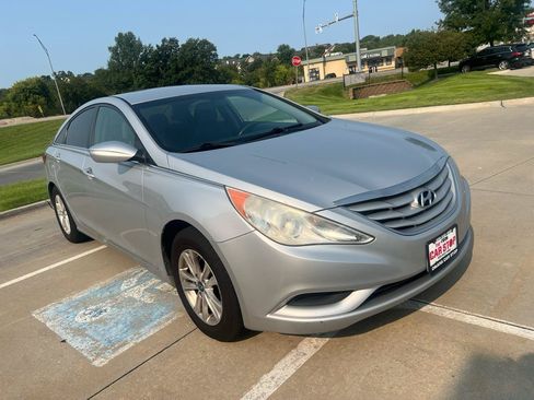 Used 2011 Hyundai Sonata GLS w/ Popular Equipment Pkg 2 FWD image 5