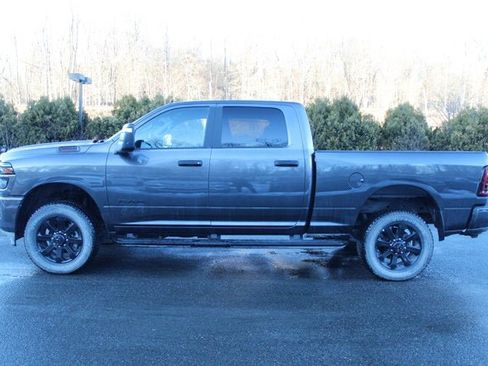 Used 2025 RAM 2500 Big Horn AWD/4WD image 23