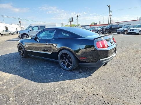 Used 2011 Ford Mustang GT Premium w/ Security Pkg RWD image 8