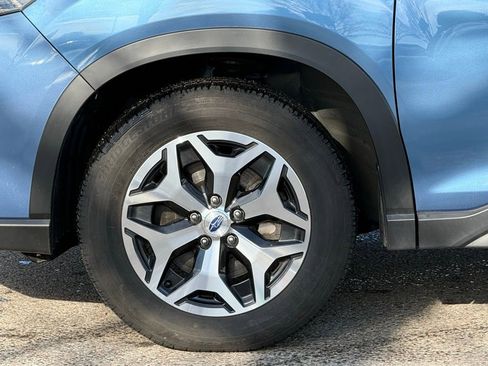 Used 2023 Subaru Forester Premium image 10