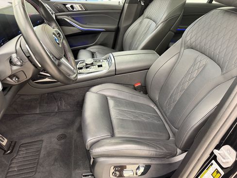 Certified 2024 BMW X7 M60i w/ Executive Package AWD/4WD image 5