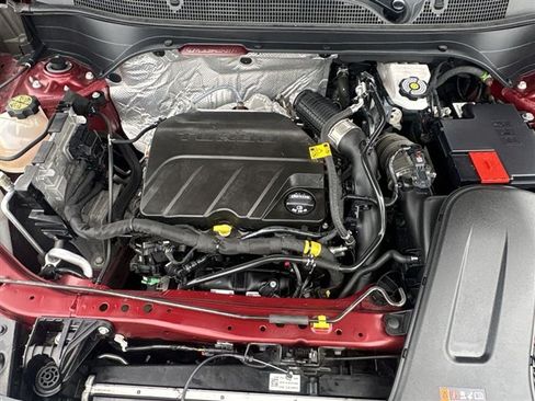 Certified 2024 Chevrolet Trax RS w/ Driver Confidence Package FWD image 28