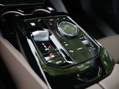 New 2027 BMW 530i w/ Premium Package RWD image 41