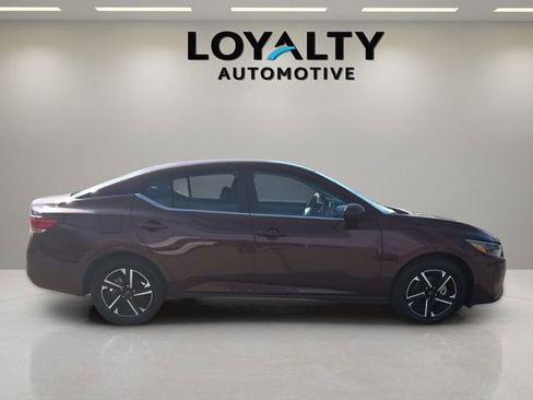 Used 2025 Nissan Sentra SV image 6