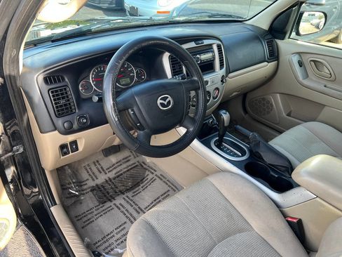 Used 2005 MAZDA Tribute s w/ Package 1 AWD/4WD image 19