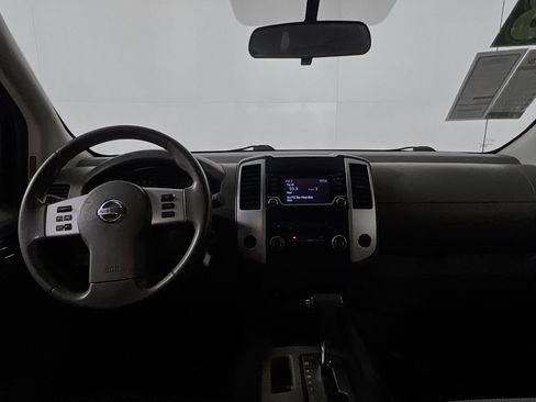 Used 2018 Nissan Frontier SV image 27