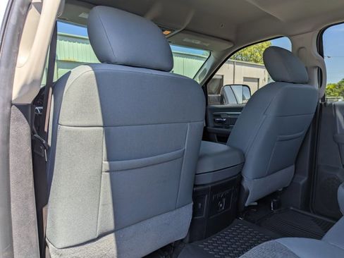 Used 2018 RAM 2500 Big Horn image 24