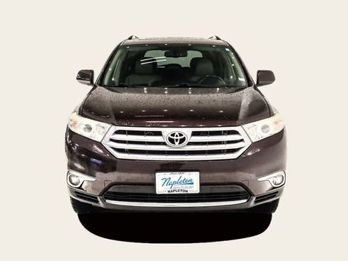 Used 2011 Toyota Highlander SE image 3