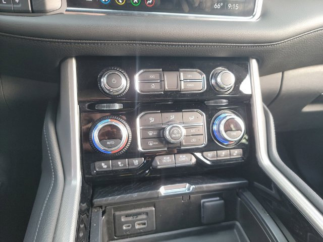 Used 2021 GMC Yukon Denali AWD/4WD image 14