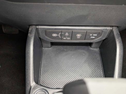 Certified 2025 Kia K4 LXS image 28