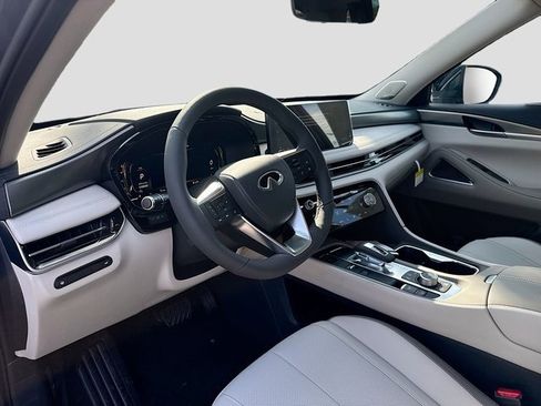 Used 2026 INFINITI QX60 Luxe w/ Cargo Package image 9