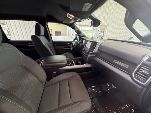 Used 2024 RAM 1500 Big Horn AWD/4WD image 32