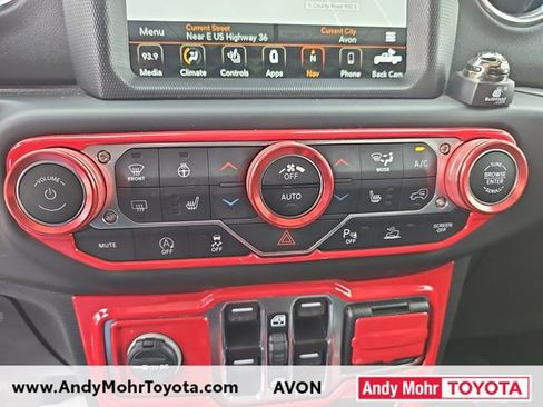 Used 2020 Jeep Gladiator Overland AWD/4WD image 23