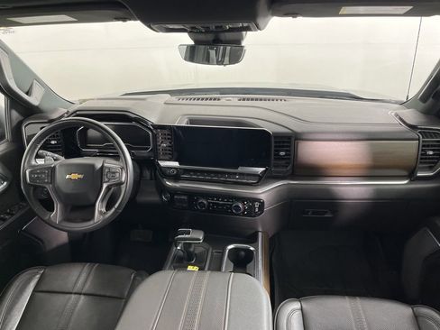 Certified 2023 Chevrolet Silverado 1500 High Country w/ High Country Premium Package image 19