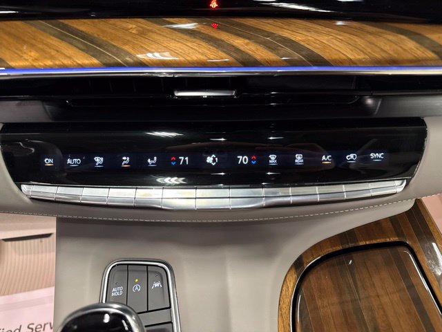 Certified 2024 Cadillac Escalade ESV Sport Platinum w/ LPO, ONYX Package AWD/4WD image 16