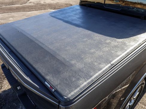 Used 2015 Ford F150 Lariat image 12