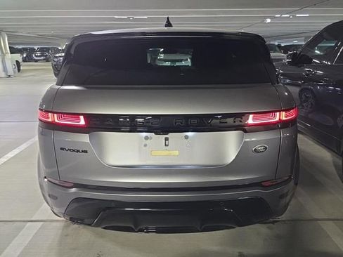 Used 2023 Land Rover Range Rover Evoque R-Dynamic SE image 4
